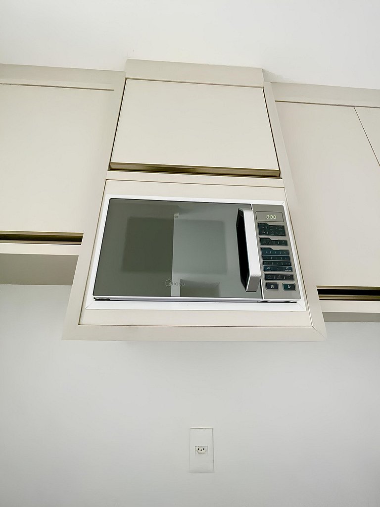 #CD1903 - Apartamento completo em Meia Praia com varanda gou
